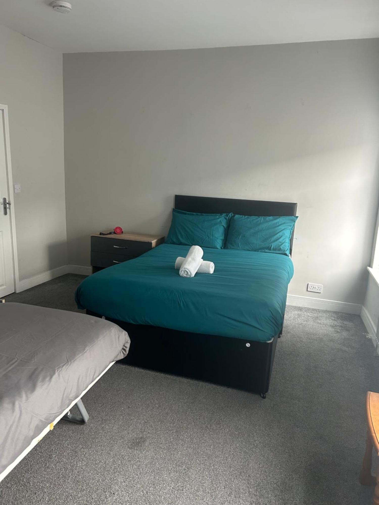 Brunswick Place 1 Bed & Breakfast Stoke-on-Trent Dış mekan fotoğraf