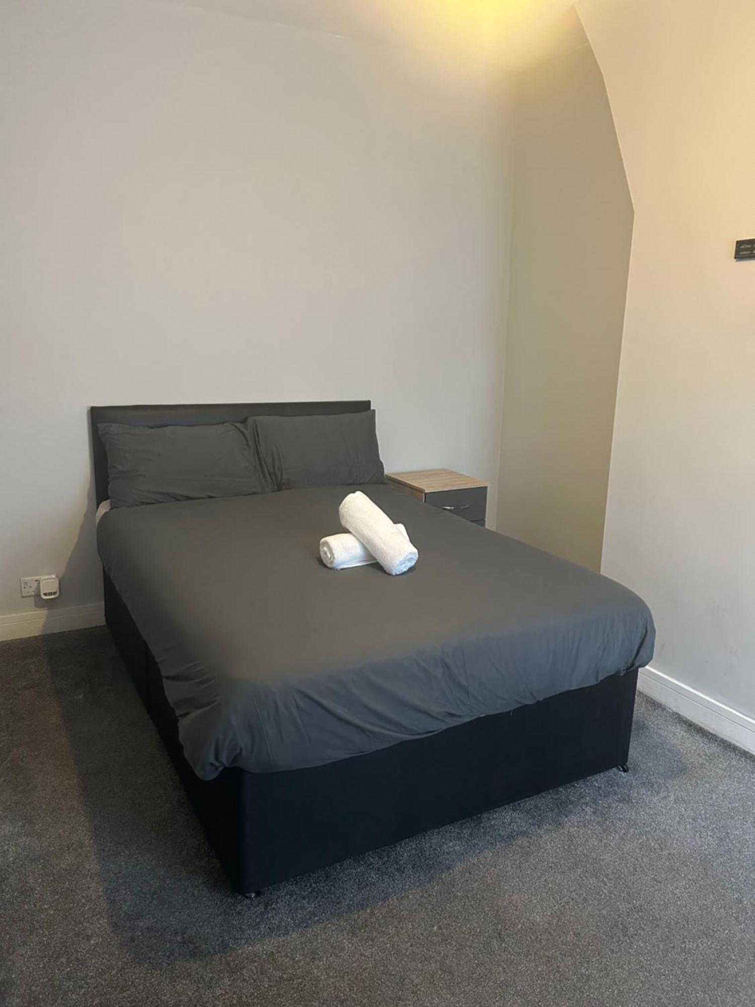 Brunswick Place 1 Bed & Breakfast Stoke-on-Trent Dış mekan fotoğraf
